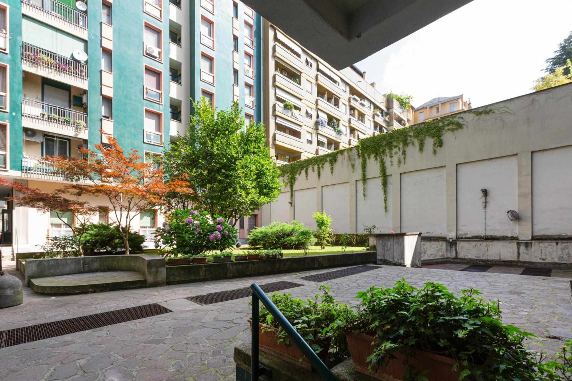 Savona Area Bright X3 Apartment