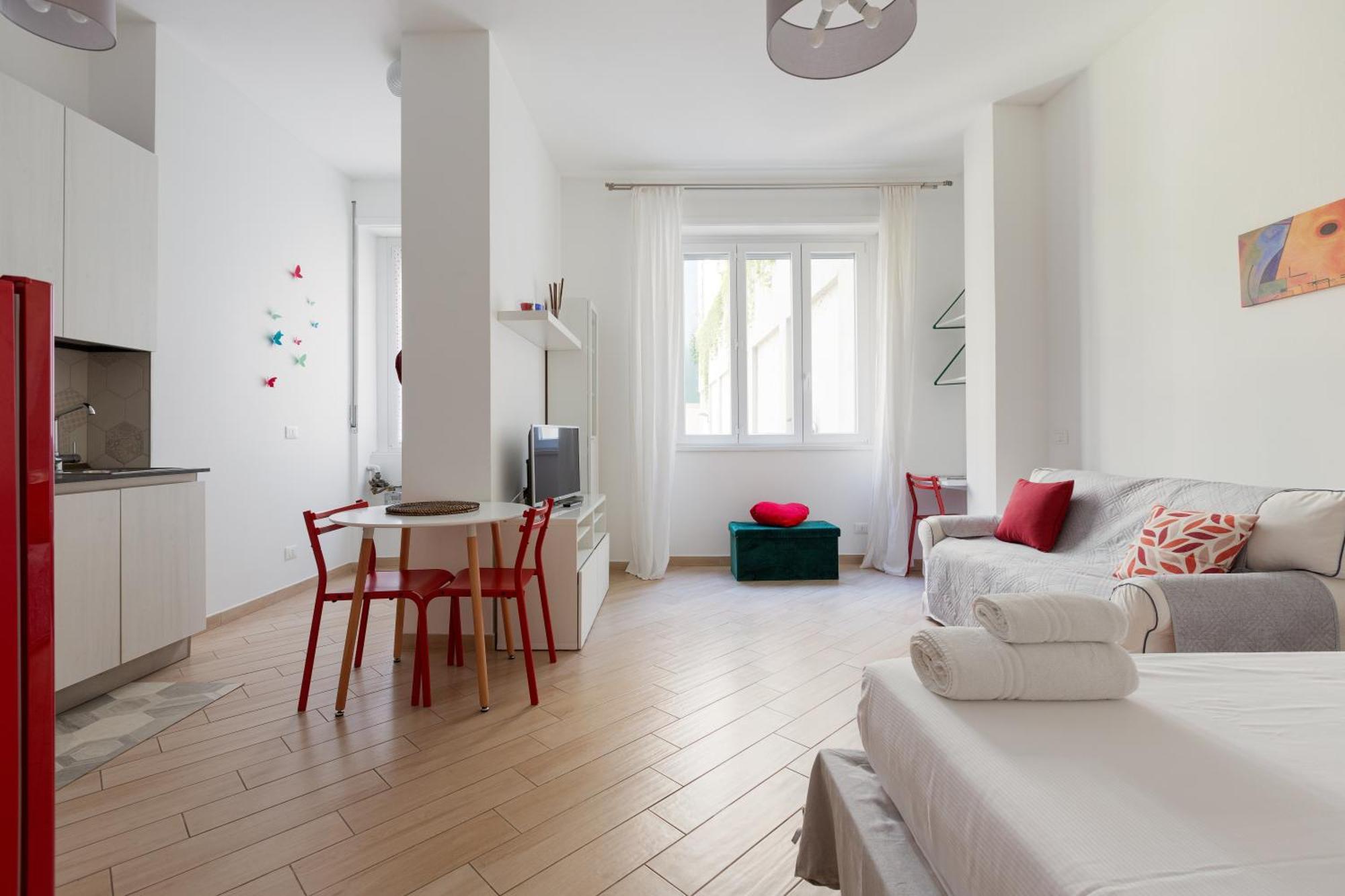 Savona Area Bright X3 Apartment
